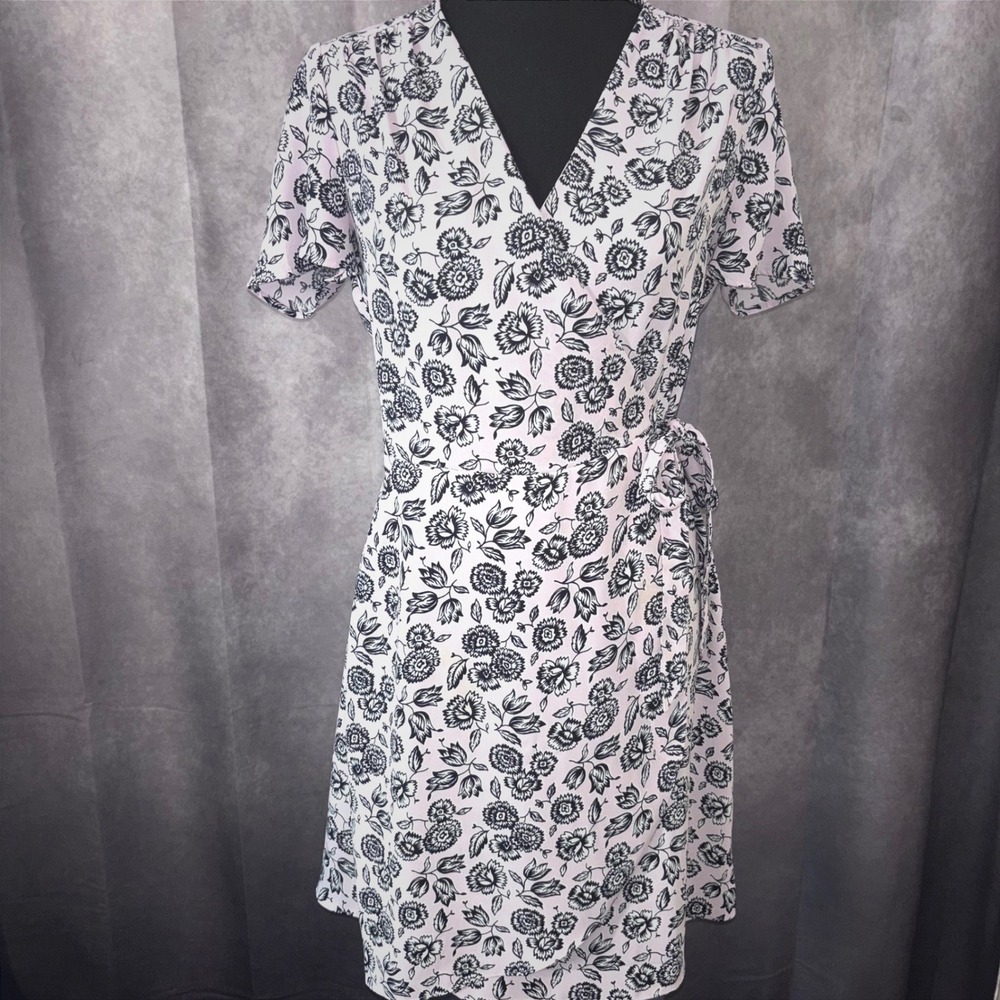 J.Crew Lorelei Pale Pink Black Floral Wrap Dress Cottagecore Womens 2